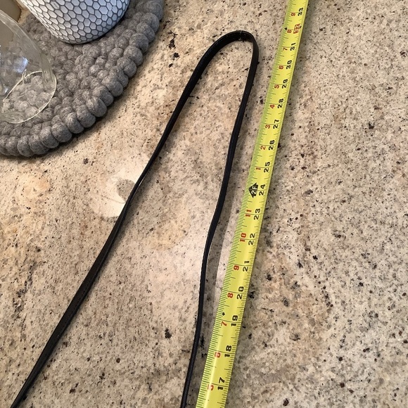 Le Donne Black Leather Flap Over Crossbody Bag - Picture 5 of 11